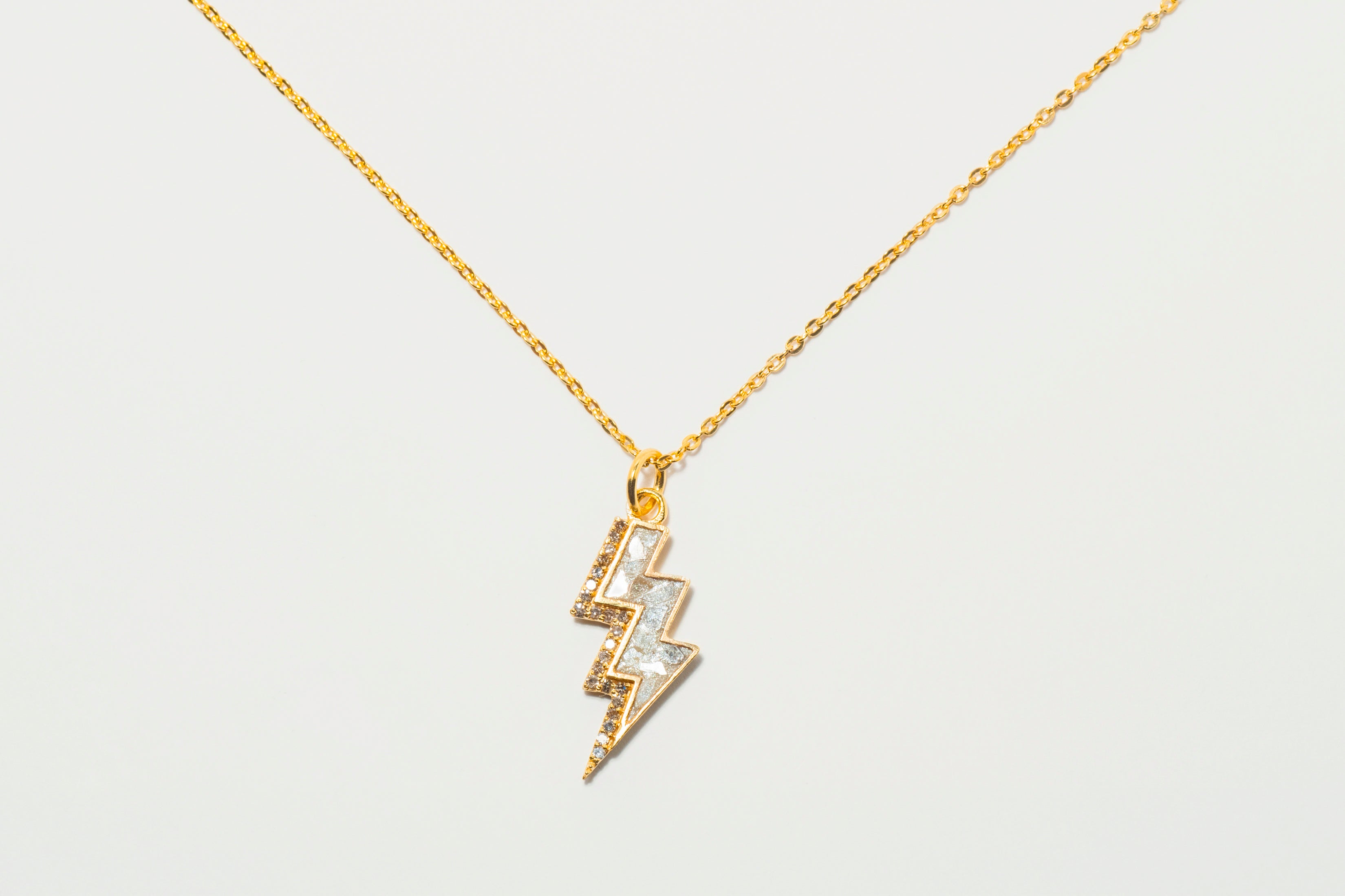 18k Gold Diamond Rishi Bolt Pendant Necklace - Main Image