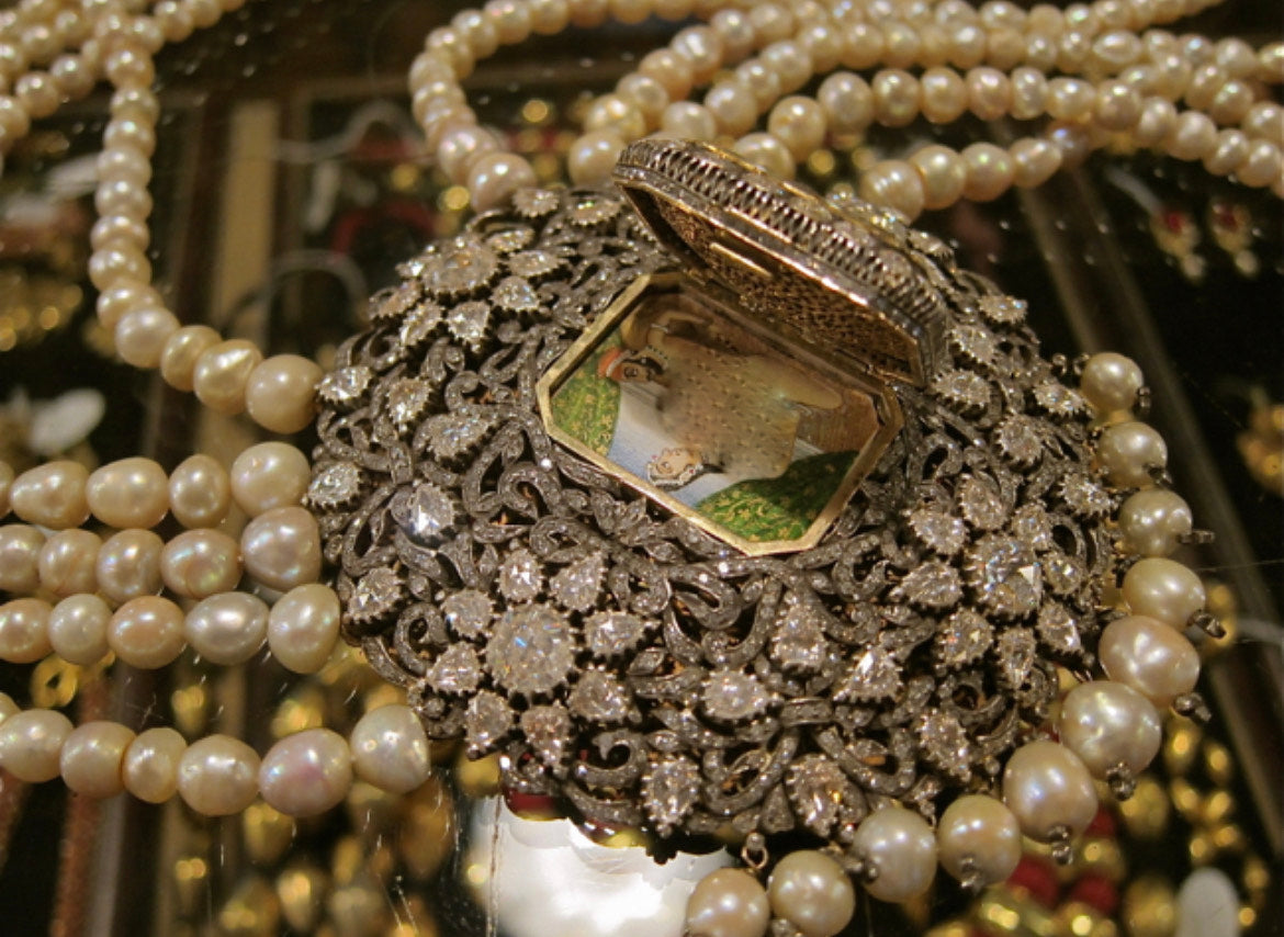 Jewels of India: Meanings and Properties of Indian Gems