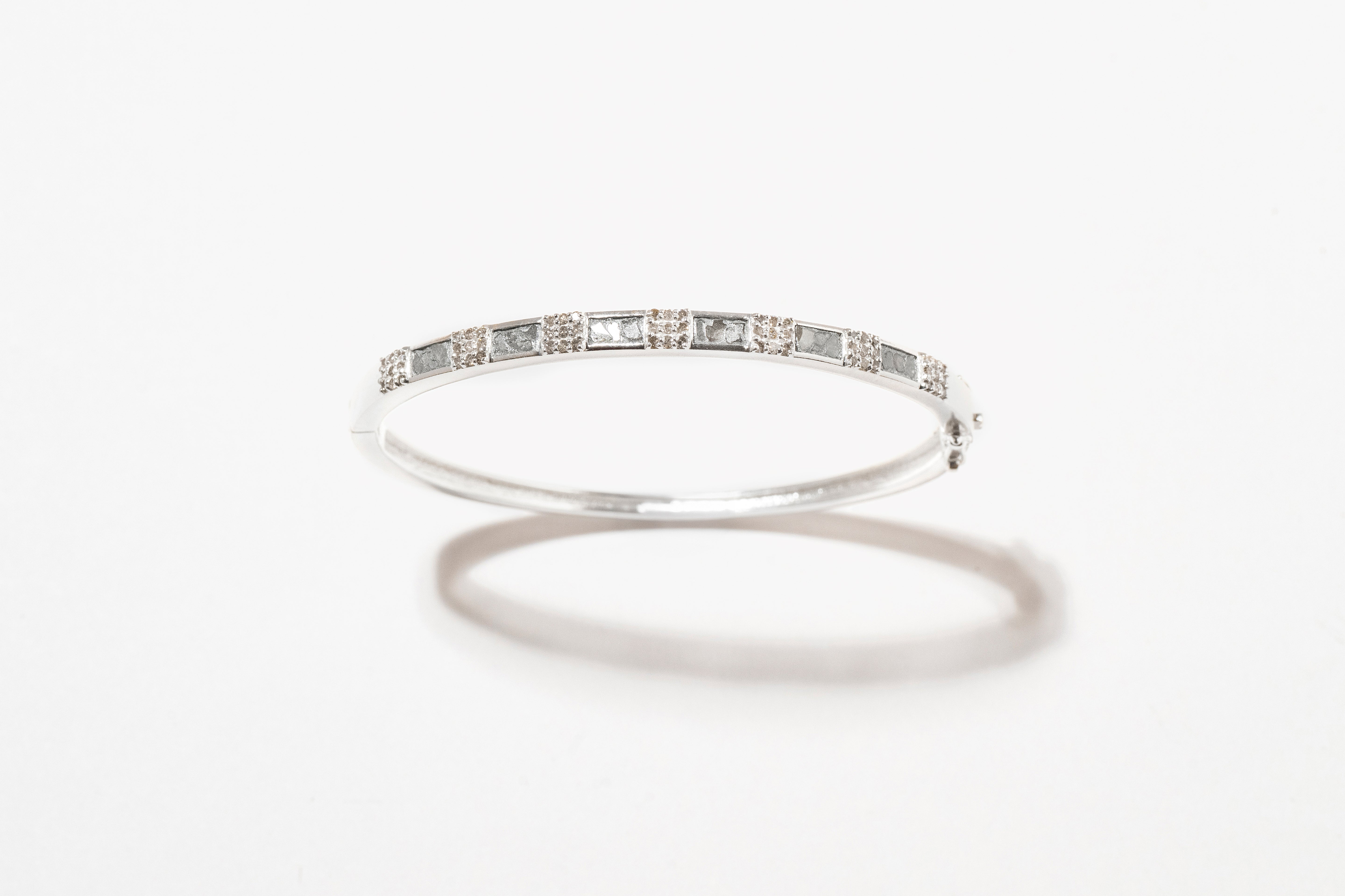 Chotz Sterling Silver Bangle Bracelet