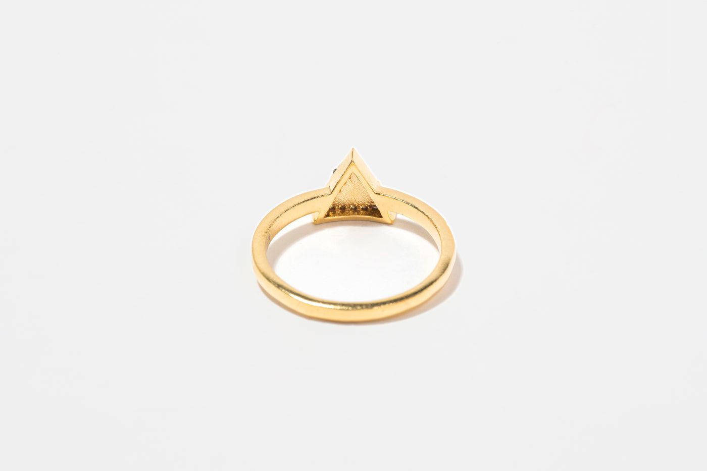 Odoti  Triangle Gold Vermeil Ring
