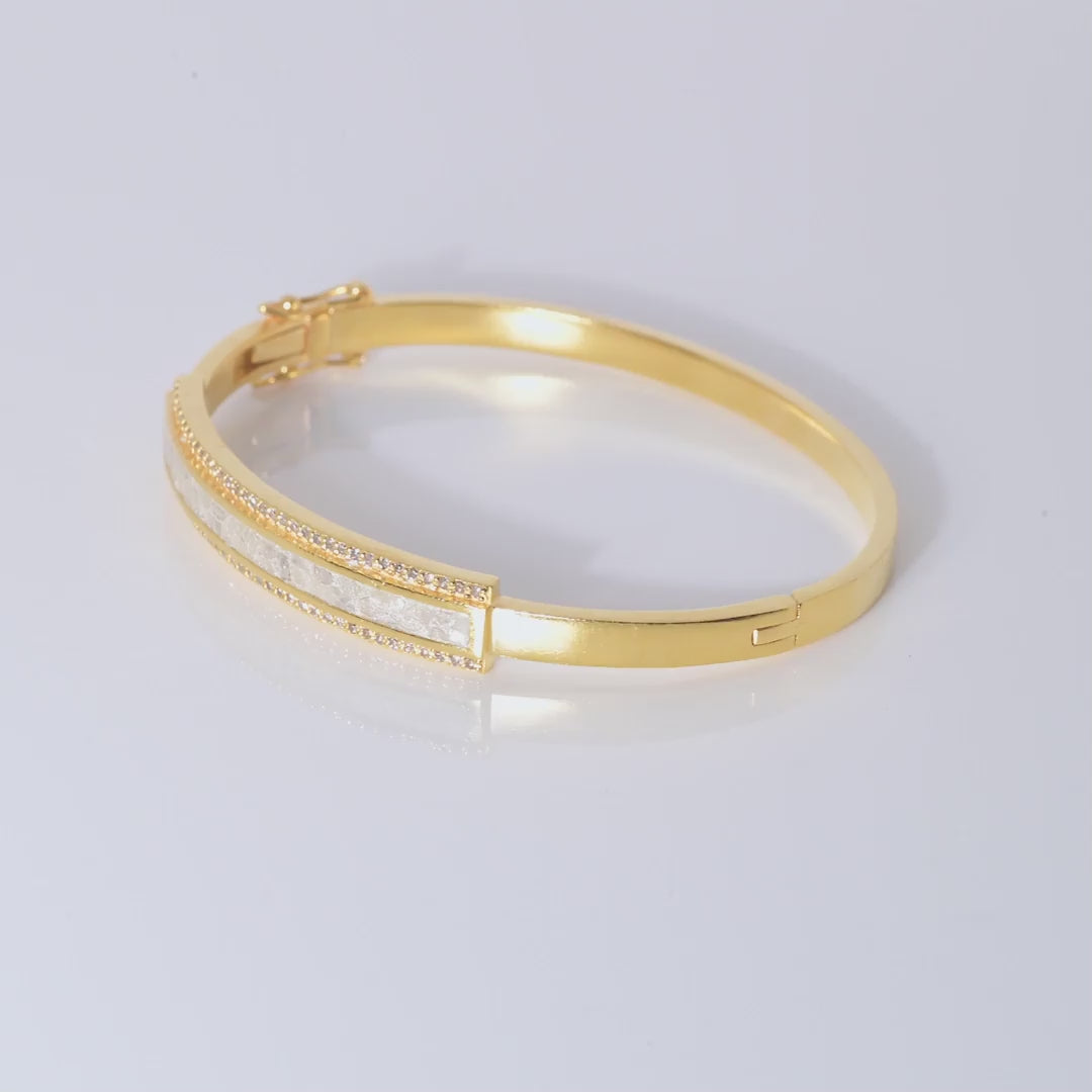 18k Gold Diamond Hapur Bangle with clasp – Shana Gulati Jewelry
