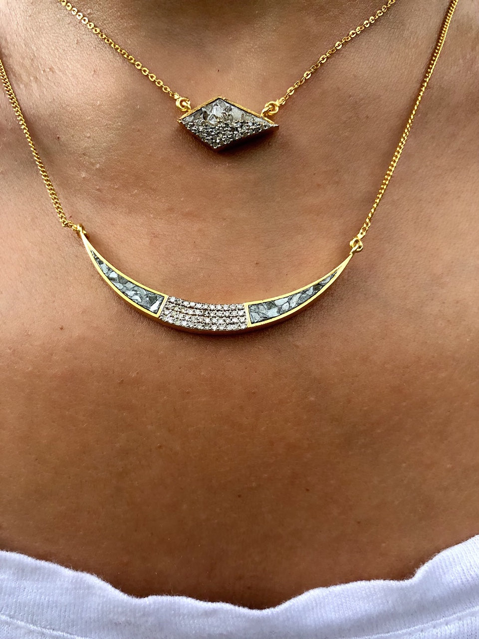diamond pendant on gold chain necklace