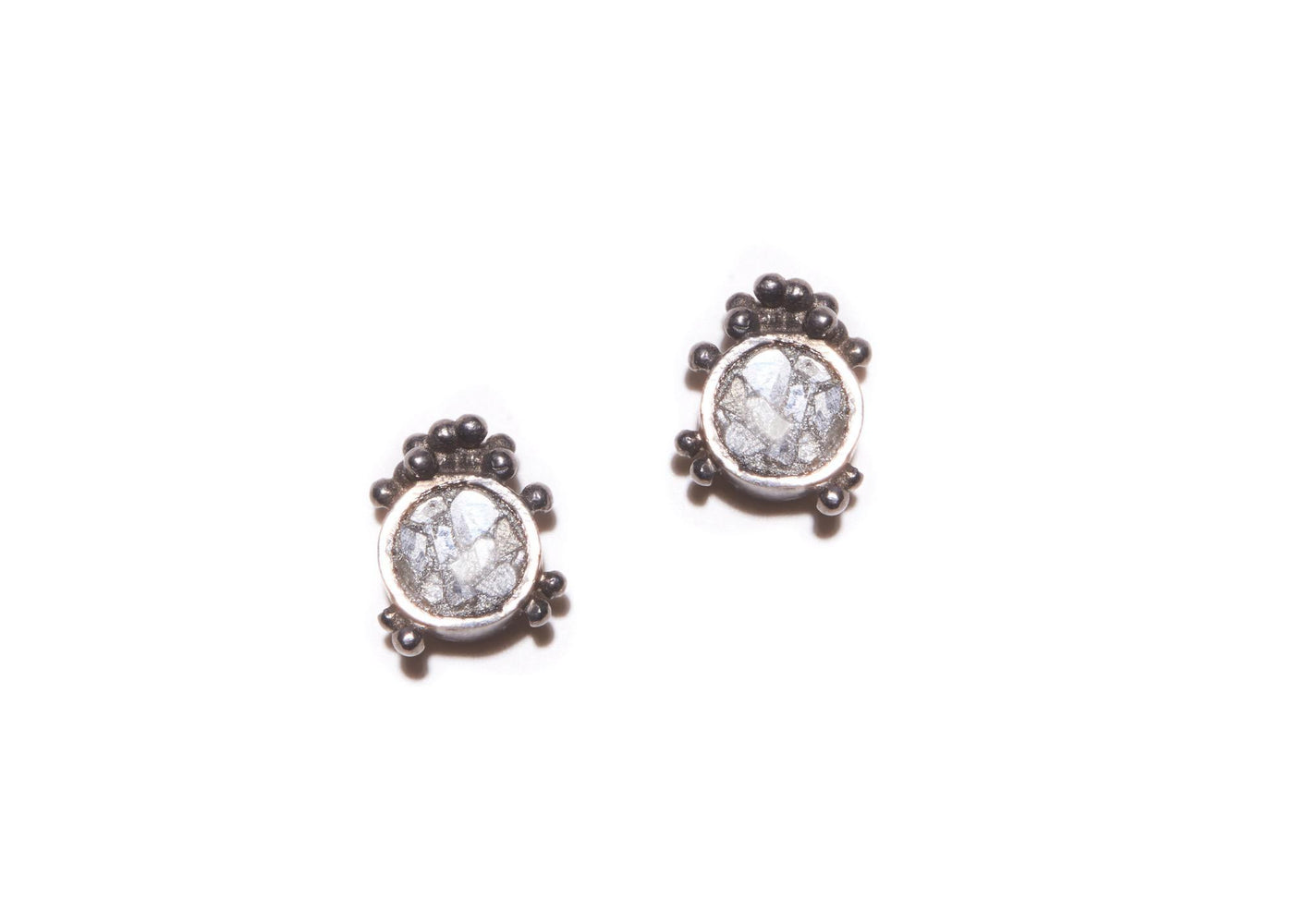Frida Studs OS