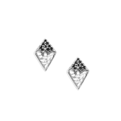 Leila Studs OS